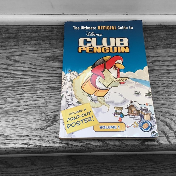 Disney Club Penguin set of 2 books. - Picture 4 of 5